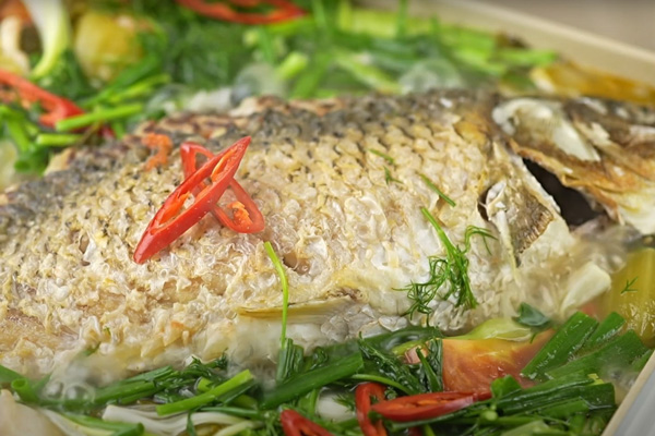 Thưởng thức cá chép om dưa ngon chuẩn vị