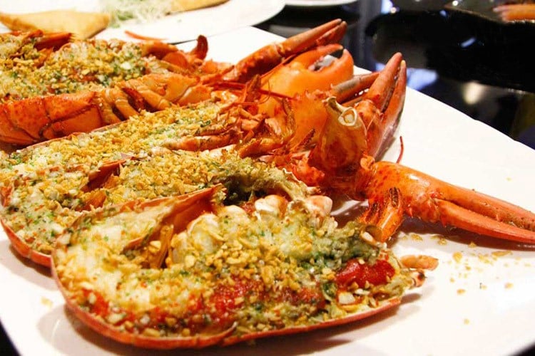 Tôm Hùm Đỏ Úc Sốt Bơ Tỏi