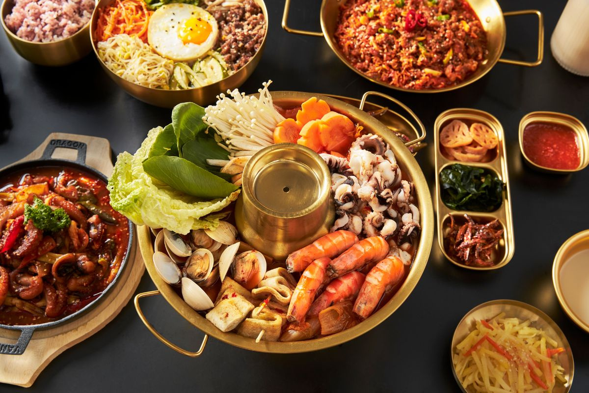 Lẩu tôm sú hải sản