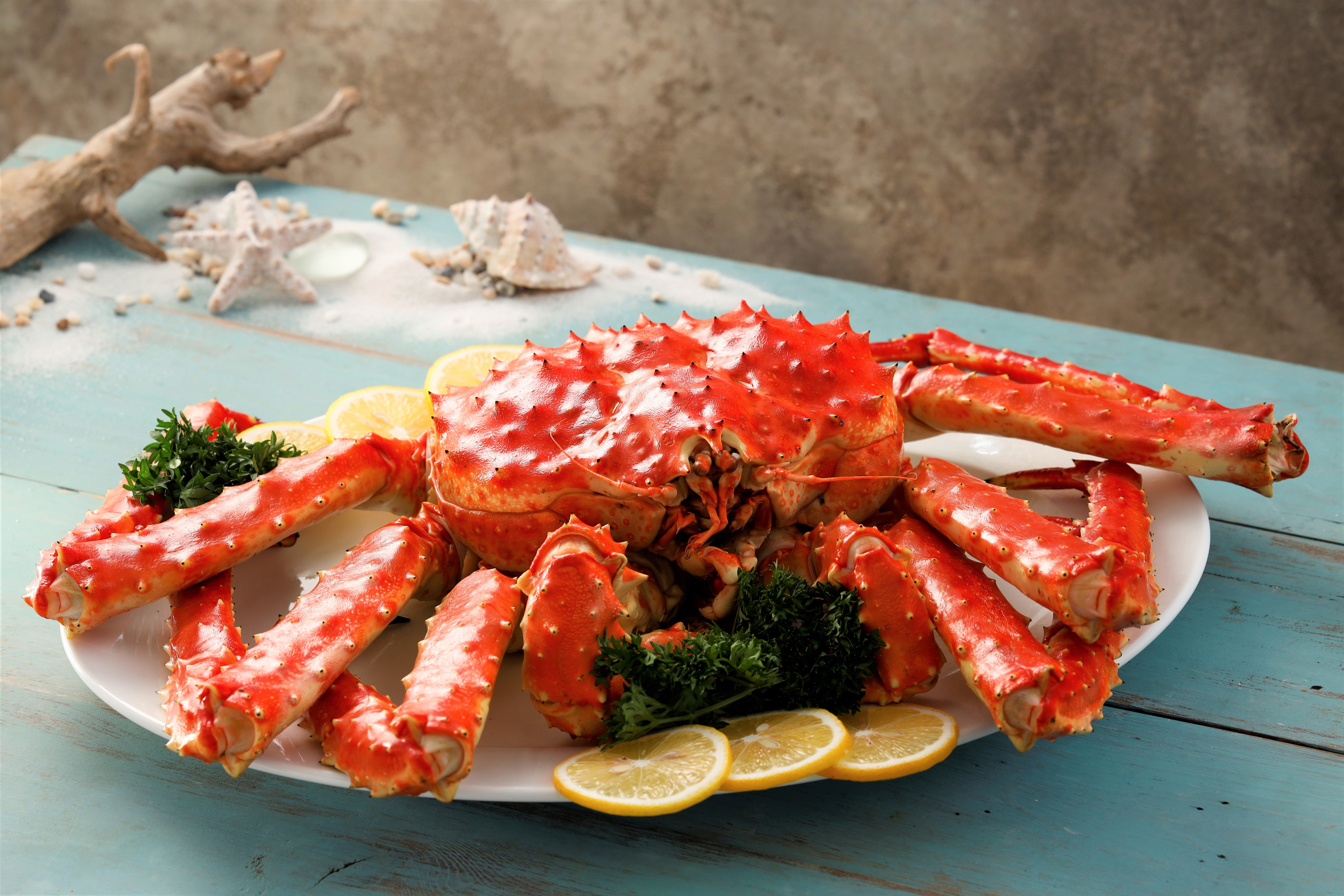 King Crab hấp nguyên con
