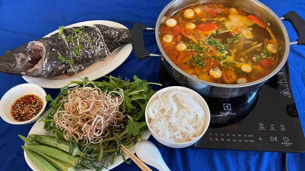 Lẩu cá mú nghệ