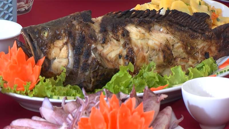 Cá mú nghệ nướng muối ớt