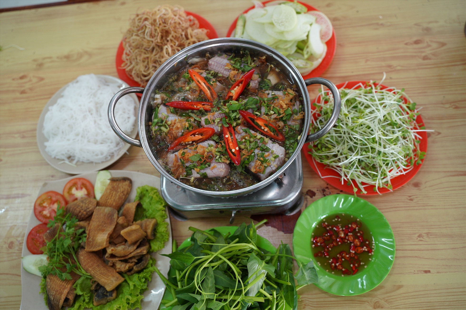 Lẩu cá đuối sao xanh