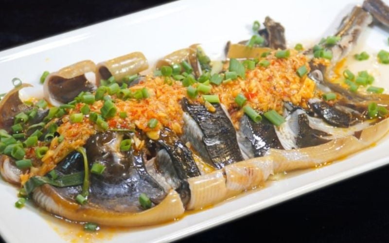Cá đuối sao xanh hấp gừng